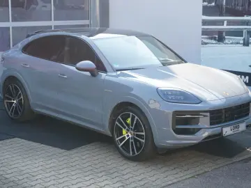 PORSCHE Cayenne Coupe S E-Hybrid SportDesign Paket SpAbg