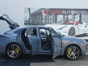 PORSCHE Cayenne Coupe S E-Hybrid SportDesign Paket SpAbg