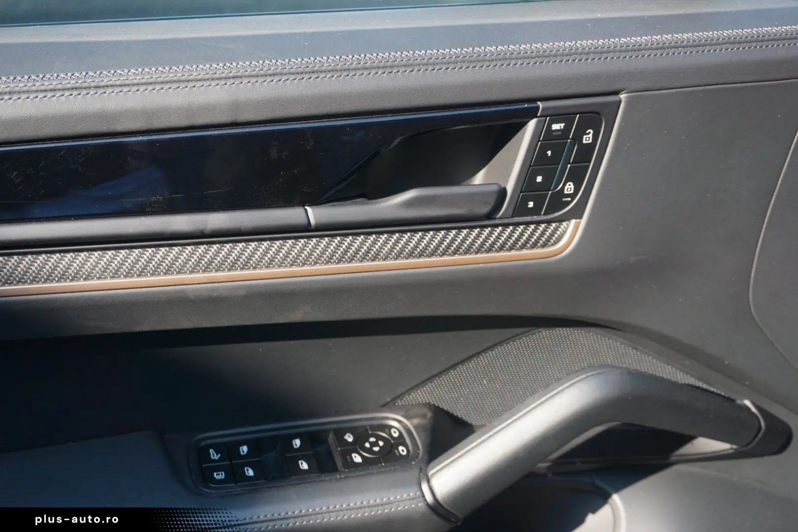 PORSCHE Cayenne Coupe S E-Hybrid SportDesign Paket SpAbg