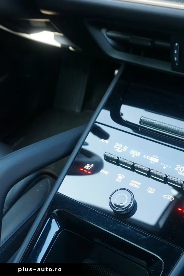 PORSCHE Cayenne Coupe S E-Hybrid SportDesign Paket SpAbg