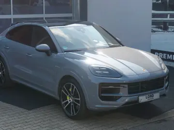 PORSCHE Cayenne Coupe S E-Hybrid SportDesign Paket SpAbg