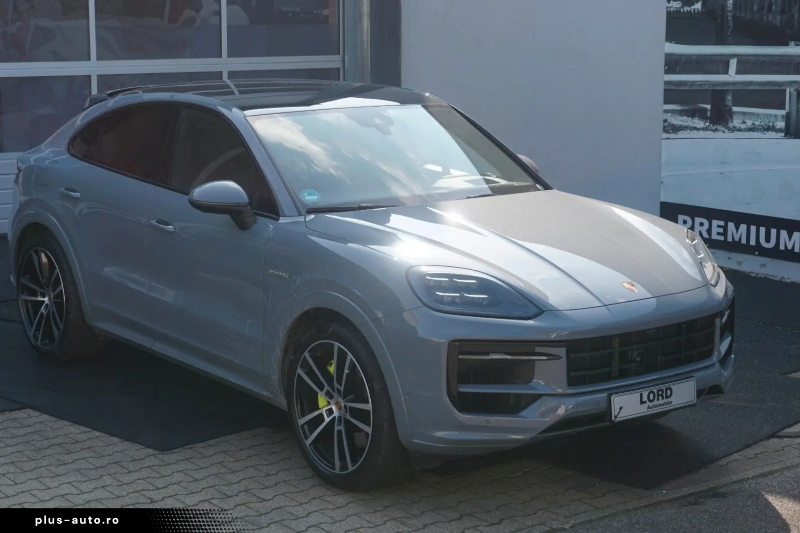 PORSCHE Cayenne Coupe S E-Hybrid SportDesign Paket SpAbg