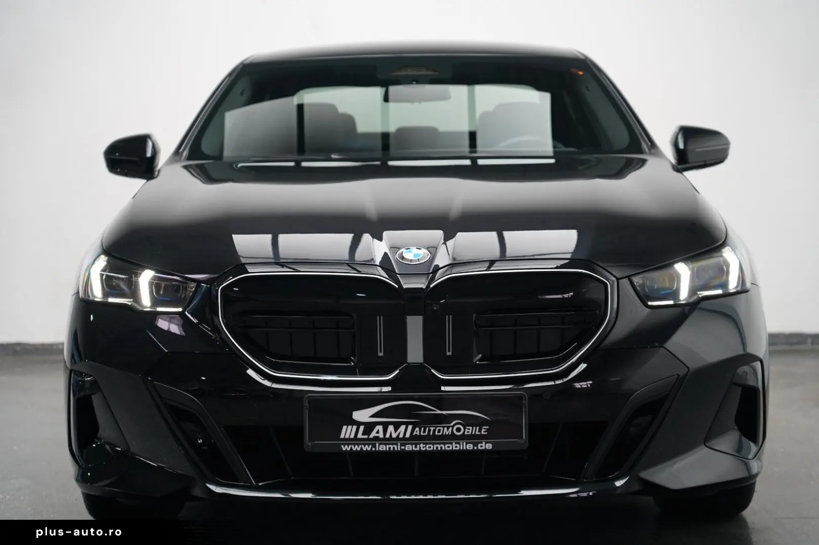 BMW 520d xDr MSport ICONIC GL 360 HUD CARBON H&K Ventil