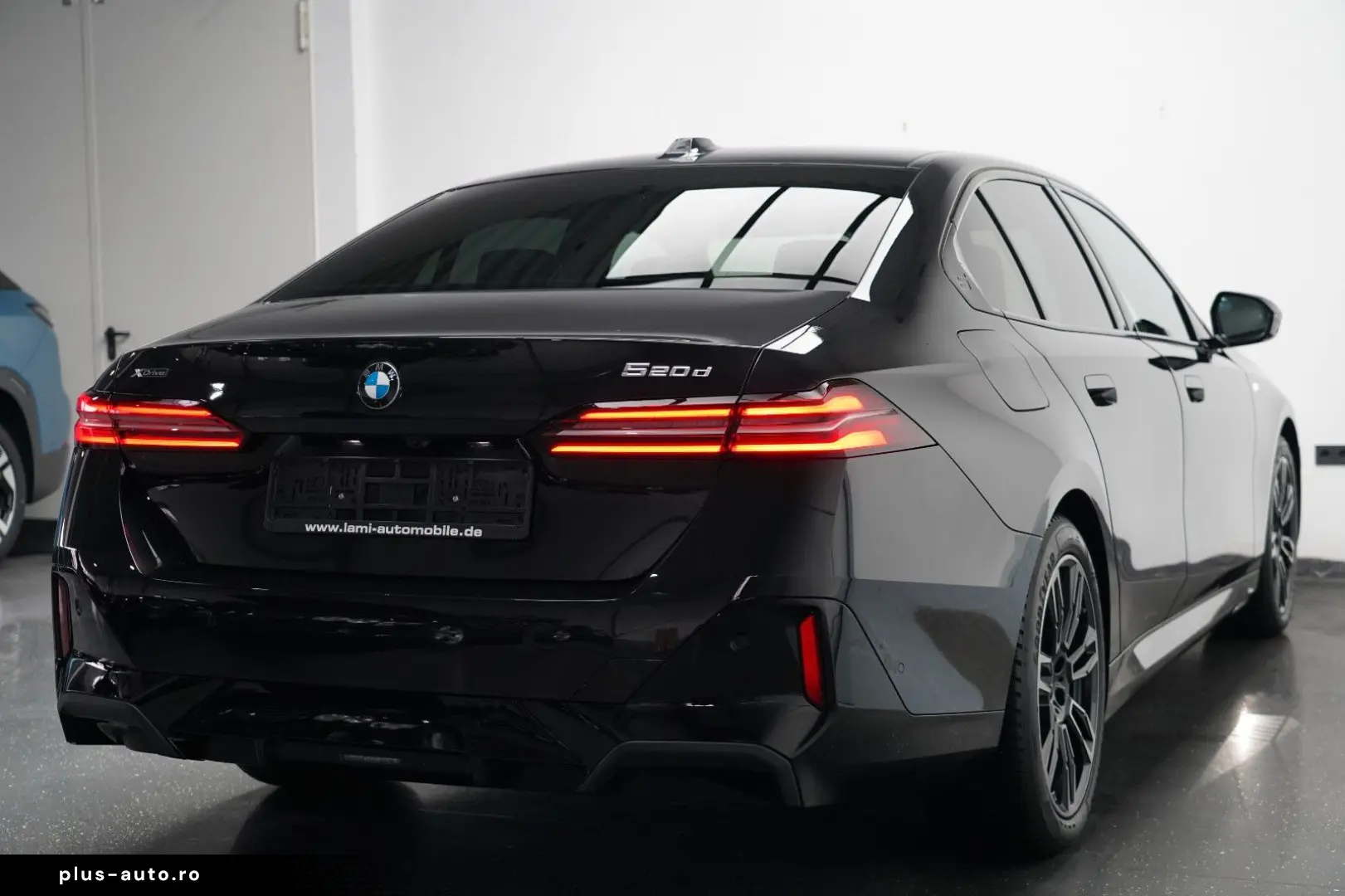 BMW 520d xDr MSport ICONIC GL 360 HUD CARBON H&K Ventil