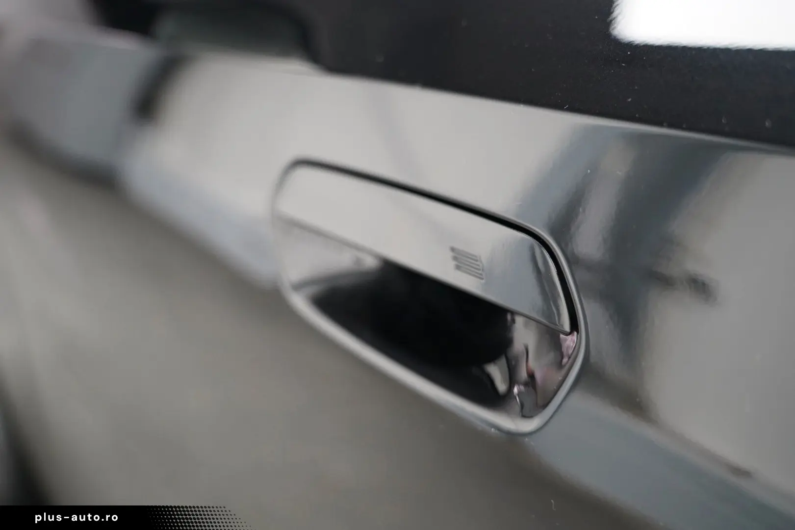 BMW 520d xDr MSport ICONIC GL 360 HUD CARBON H&K Ventil