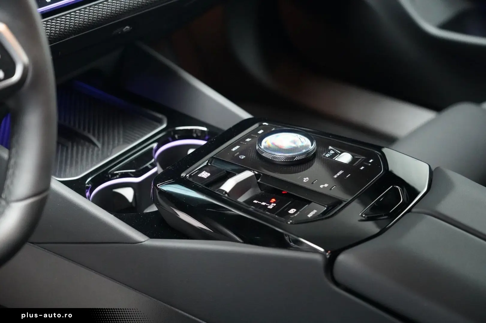 BMW 520d xDr MSport ICONIC GL 360 HUD CARBON H&K Ventil