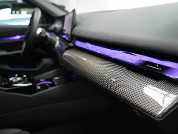 BMW 520d xDr MSport ICONIC GL 360 HUD CARBON H&K Ventil