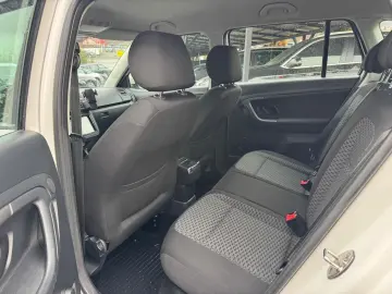 Skoda Fabia Diesel 1.6 2011 Manuala