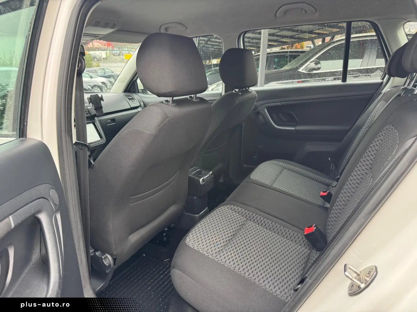 Skoda Fabia Diesel 1.6 2011 Manuala