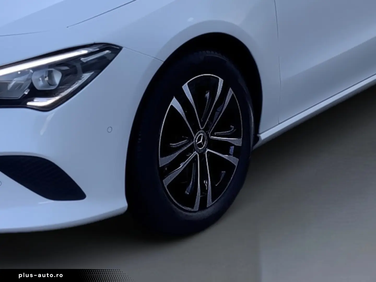 MERCEDES-BENZ CLA200 d Carbon MBUX Progressive CarPlay KAM