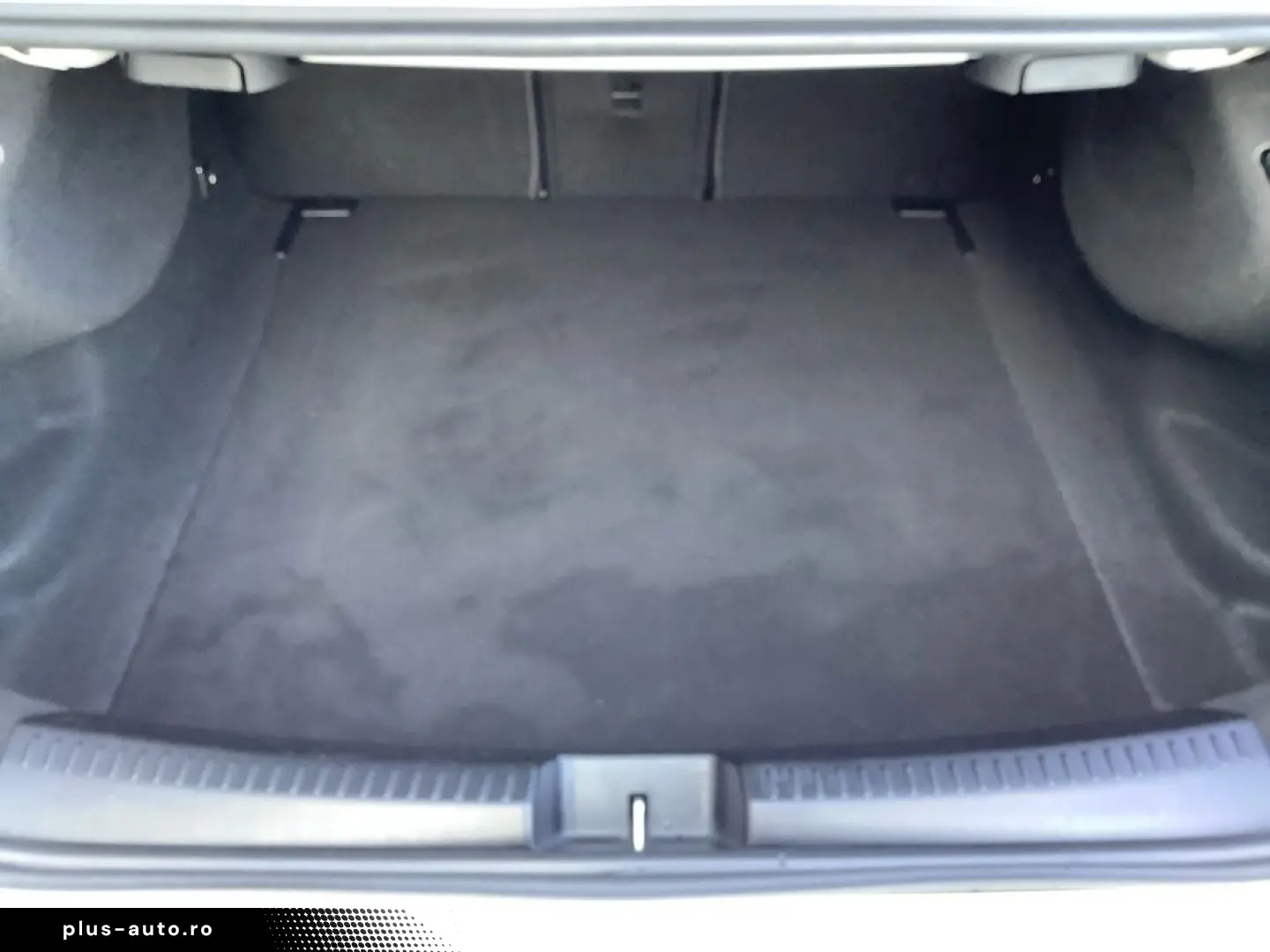 MERCEDES-BENZ CLA200 d Carbon MBUX Progressive CarPlay KAM