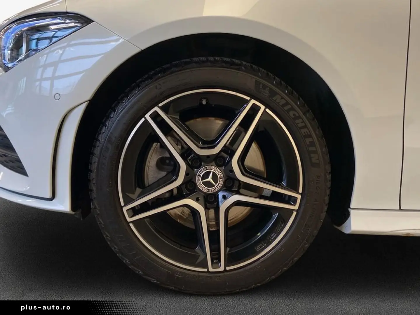 MERCEDES-BENZ CLA250 e AMG Coupe Shz LED Sound CarPlay MBUX