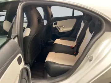 MERCEDES-BENZ CLA250 e AMG Coupe Shz LED Sound CarPlay MBUX