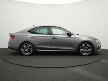 SKODA Octavia RS 2.0 TDI DSG 4x4