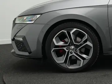 SKODA Octavia RS 2.0 TDI DSG 4x4