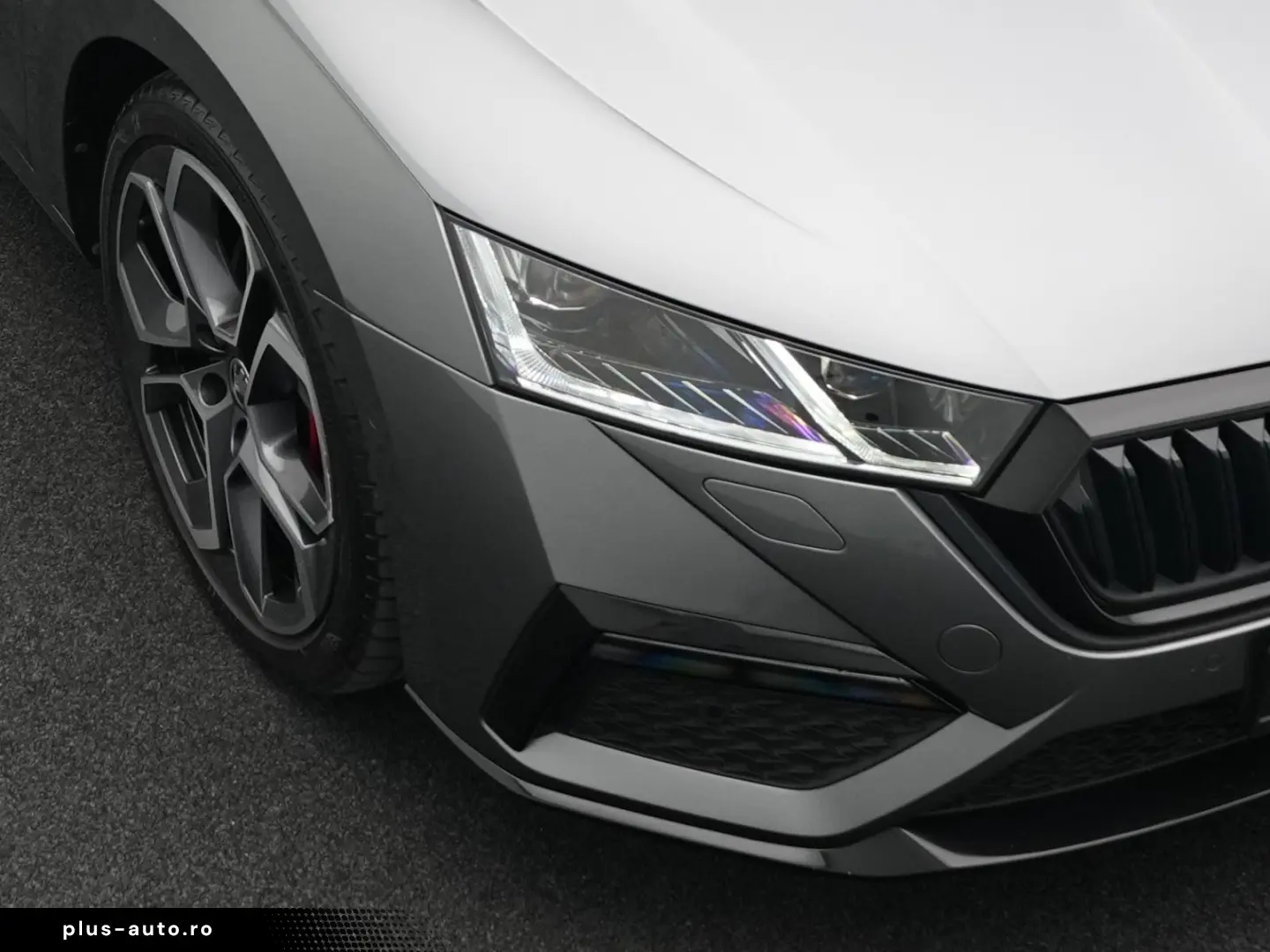 SKODA Octavia RS 2.0 TDI DSG 4x4