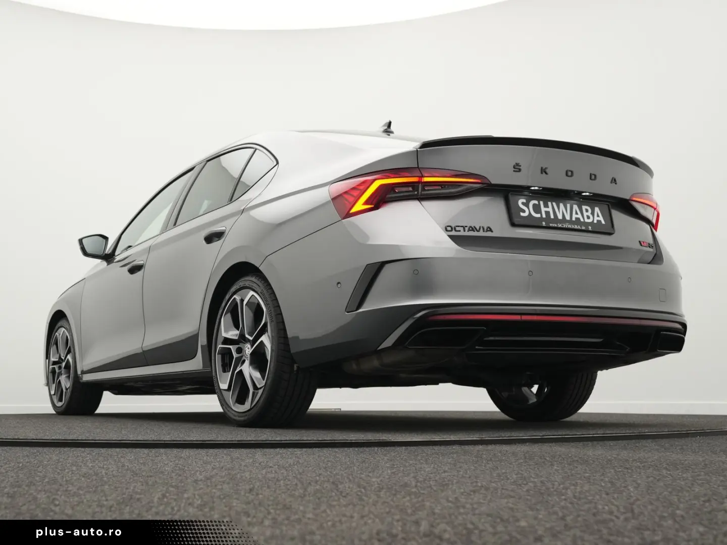 SKODA Octavia RS 2.0 TDI DSG 4x4