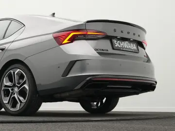 SKODA Octavia RS 2.0 TDI DSG 4x4