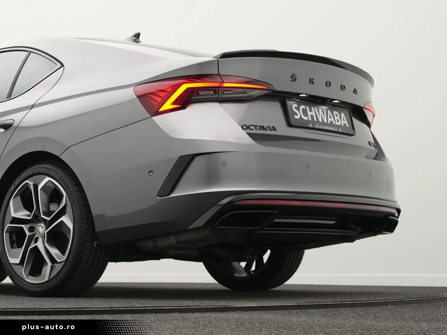 SKODA Octavia RS 2.0 TDI DSG 4x4