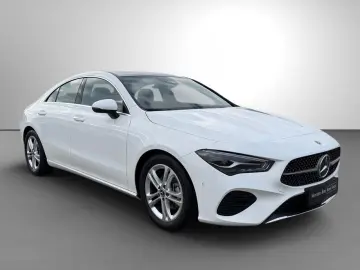 MERCEDES-BENZ CLA 180 Progressive Pano.-Dach LED Kamera