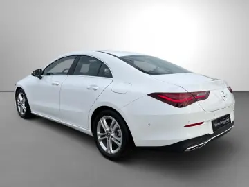 MERCEDES-BENZ CLA 180 Progressive Pano.-Dach LED Kamera