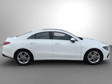 MERCEDES-BENZ CLA 180 Progressive Pano.-Dach LED Kamera