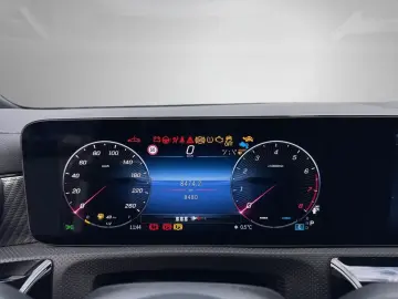 MERCEDES-BENZ CLA 180 Progressive Pano.-Dach LED Kamera