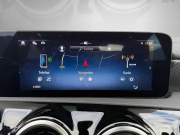 MERCEDES-BENZ CLA 180 Progressive Pano.-Dach LED Kamera