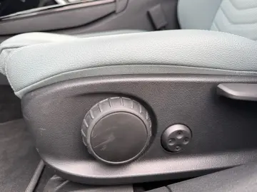 MERCEDES-BENZ CLA 180 Progressive Pano.-Dach LED Kamera