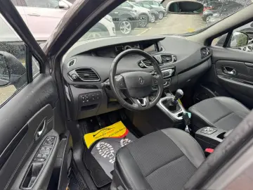 Renault Scenic Diesel 1.6 2013 Manuala