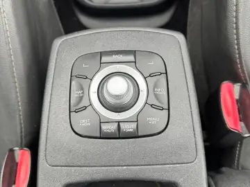 Renault Scenic Diesel 1.6 2013 Manuala