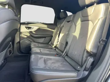 AUDI Q7 55 TFSI quattro tiptronic S line HD-Matrix