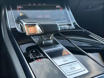 AUDI Q7 55 TFSI quattro tiptronic S line HD-Matrix