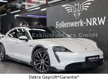 PORSCHE Taycan Cross Turismo 4 93kWh ACC LED 2xDispl.