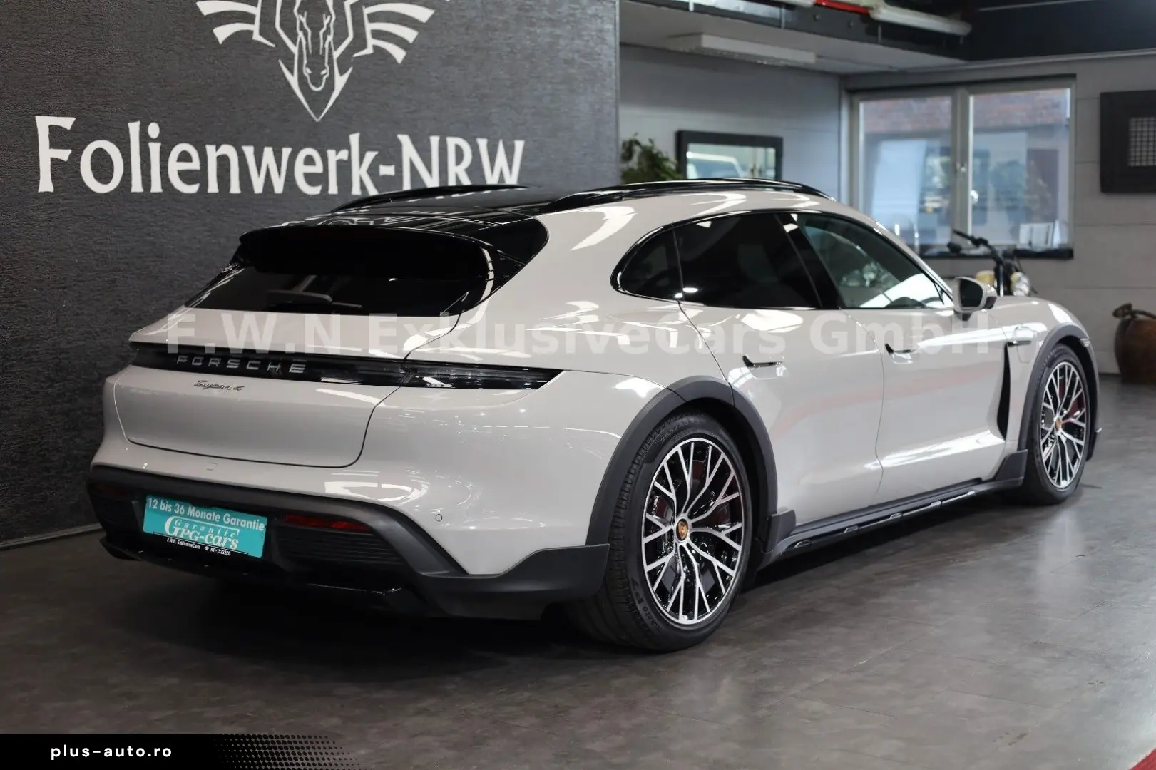 PORSCHE Taycan Cross Turismo 4 93kWh ACC LED 2xDispl.