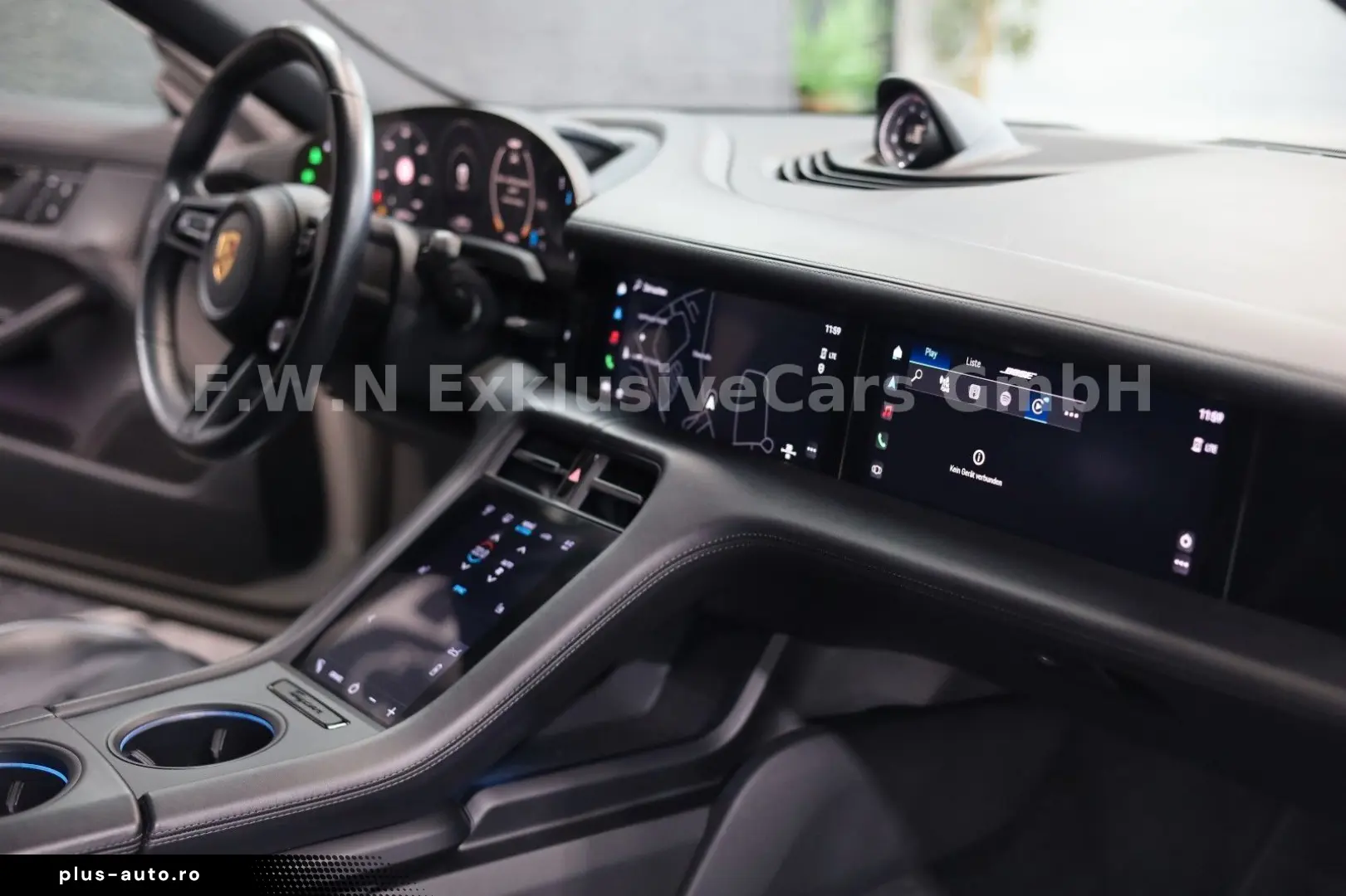 PORSCHE Taycan Cross Turismo 4 93kWh ACC LED 2xDispl.