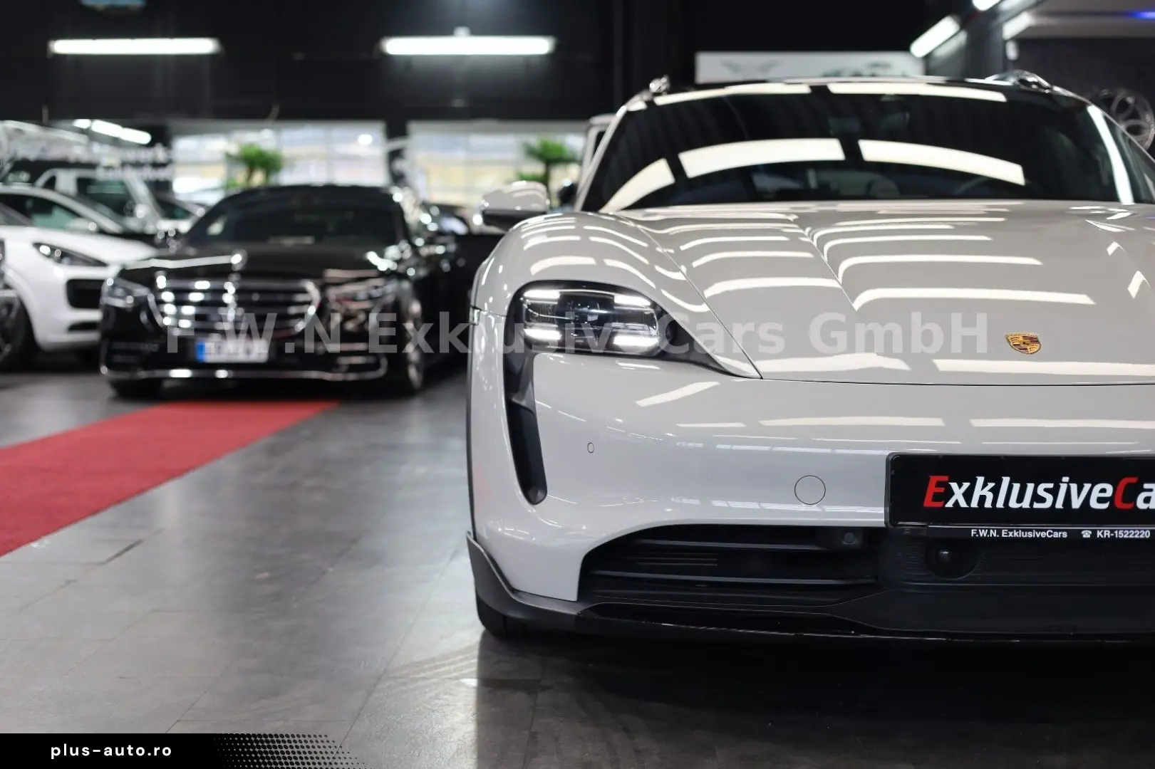 PORSCHE Taycan Cross Turismo 4 93kWh ACC LED 2xDispl.