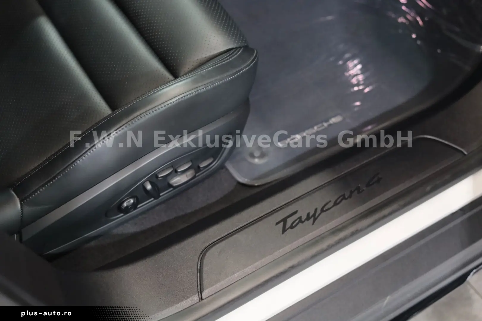 PORSCHE Taycan Cross Turismo 4 93kWh ACC LED 2xDispl.