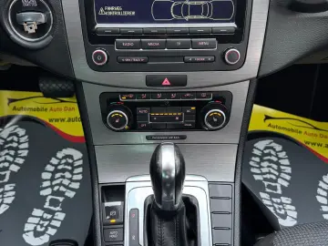 Volkswagen Passat Benzina 1.8 2012 Automata