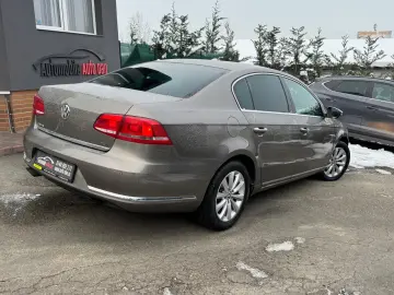 Volkswagen Passat Benzina 1.8 2012 Automata