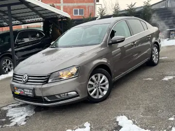 Volkswagen Passat Benzina 1.8 2012 Automata