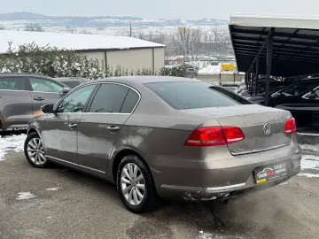 Volkswagen Passat Benzina 1.8 2012 Automata