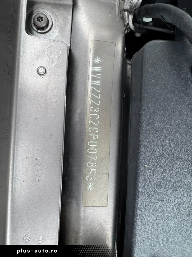 Volkswagen Passat Benzina 1.8 2012 Automata