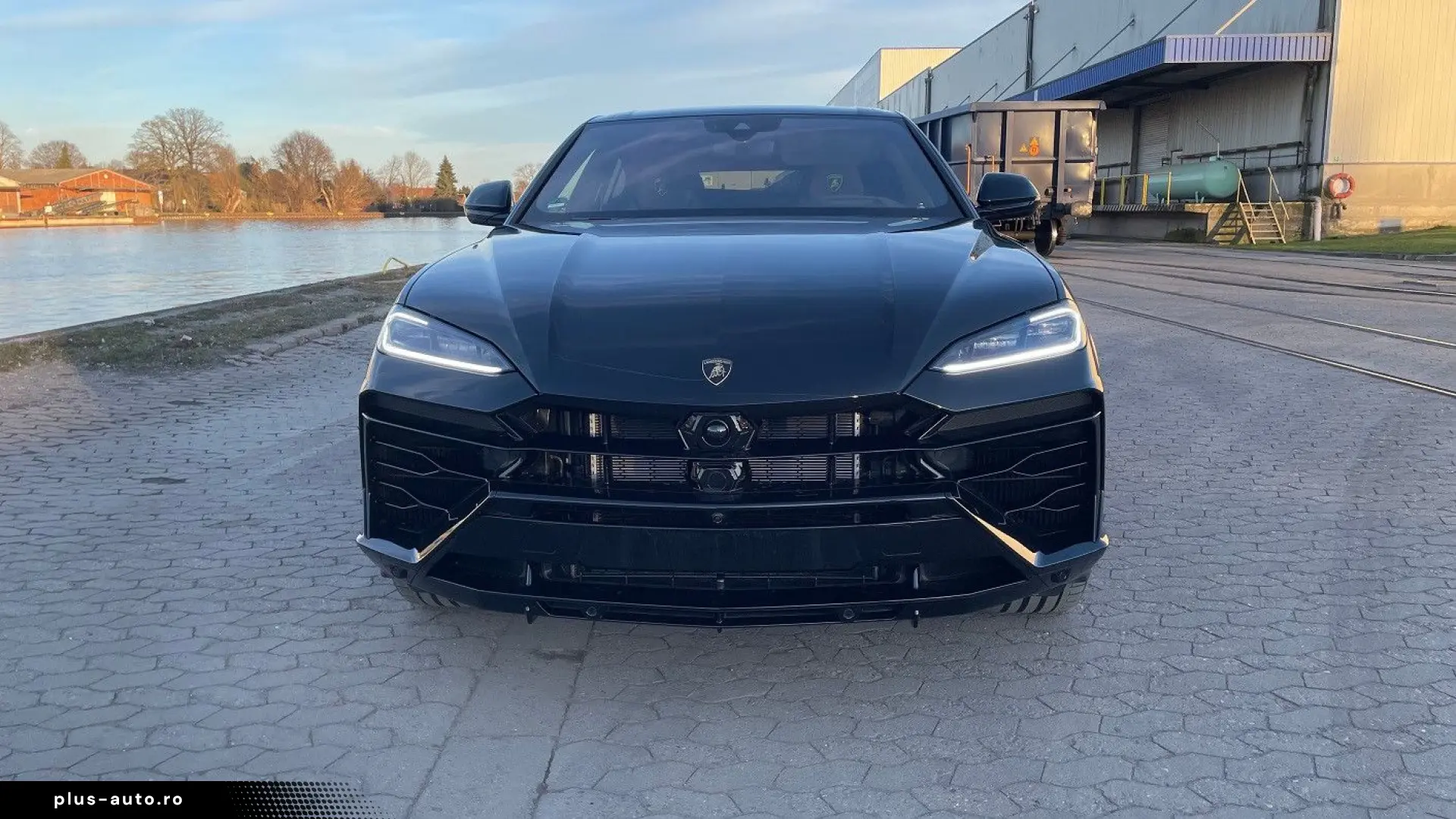 LAMBORGHINI Urus SE PANO B&O MASSAGE 23  ANIMA PRIVACY