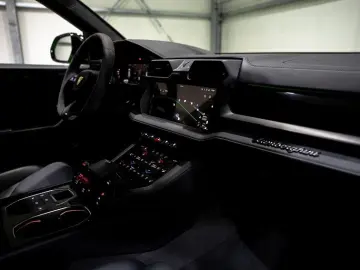 LAMBORGHINI Urus SE PANO B&O MASSAGE 23  ANIMA PRIVACY