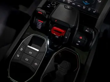 LAMBORGHINI Urus SE PANO B&O MASSAGE 23  ANIMA PRIVACY