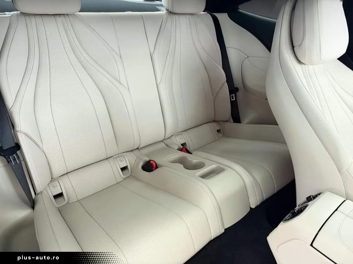 Mercedes-Benz CLE 220 d Coupé AMG  Beige  Burm.3D