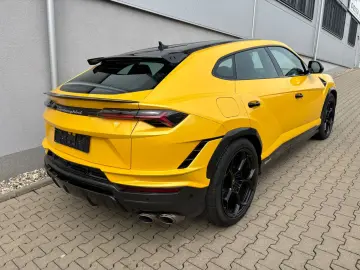 LAMBORGHINI Urus 4.0 V8 Performante 666PS full Carbon in out