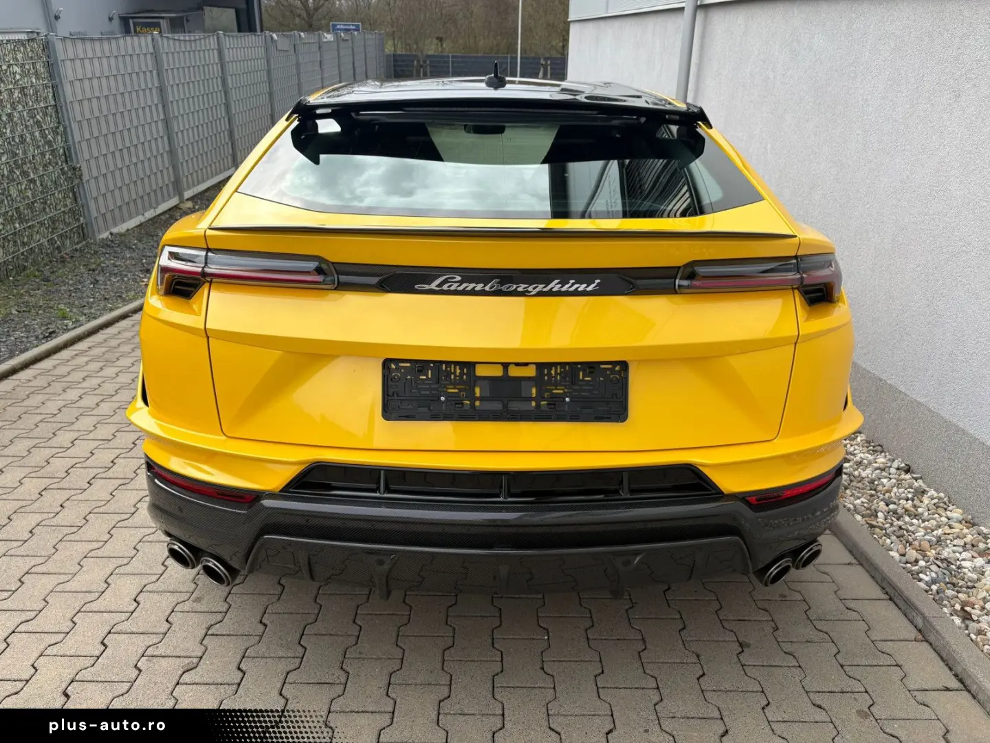 LAMBORGHINI Urus 4.0 V8 Performante 666PS full Carbon in out