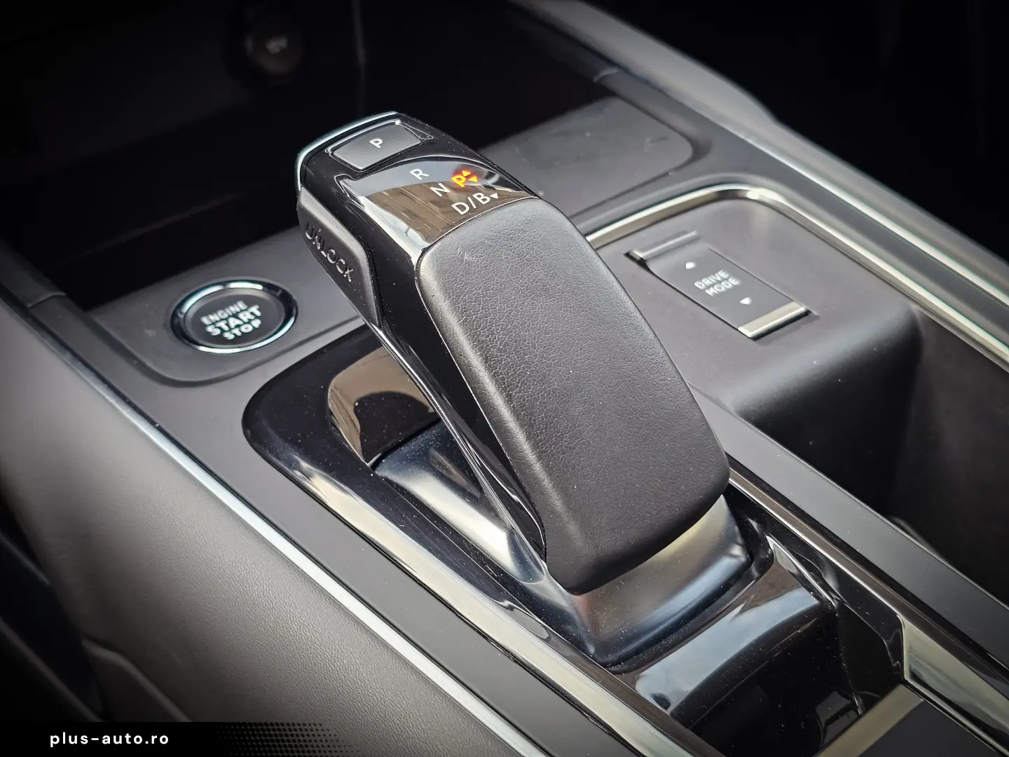 CITROEN C5 Aircross Hybrid 225 (225 CP) Plug-in Hybrid SHINE